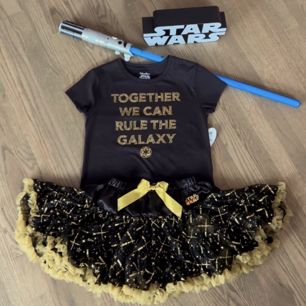 Disney Parks Star Wars Top & Tutu NWT